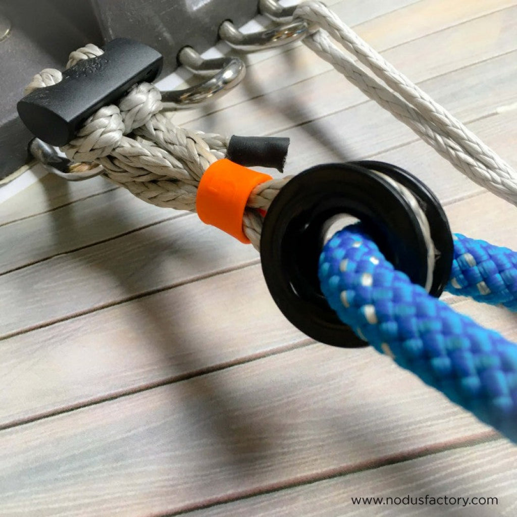 Nodus Universal Adjustable Marine Shackle on boat.
