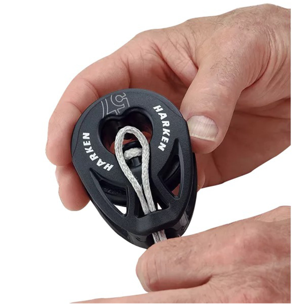 Harken 57mm Carbo T2 Loop in hand