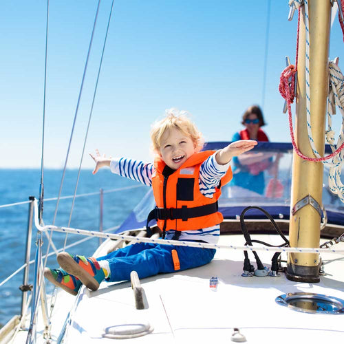 //riggingshoppe.com/cdn/shop/files/happy-child-on-sailboat_e18ec5af-8b2e-4722-ae68-af51a4129615_500x500.jpg?v=1667832716