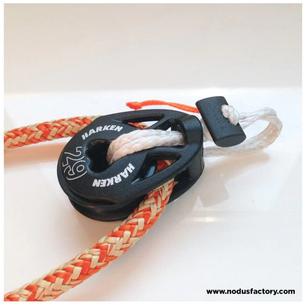 Nodus Block T Shackle with a breaking load of 500kg.