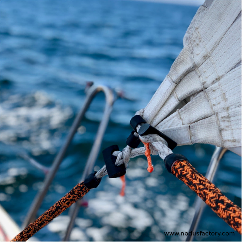 Jib Sail Carabiner - Mf 3 40mm on boat