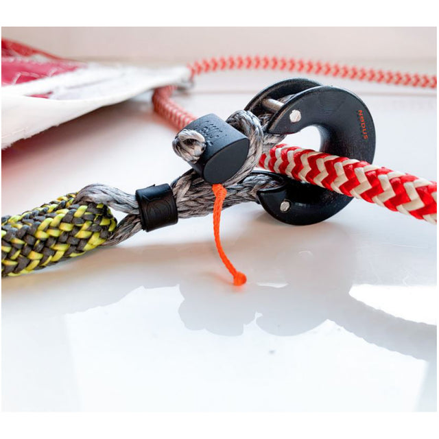 Nodus Textile Friction Hook being used.