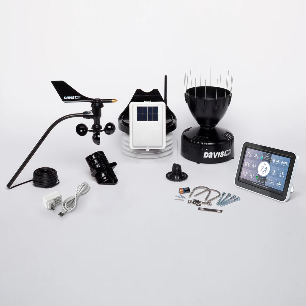 Davis Vantage Vue Wireless Pro 2 Weather Station kit.