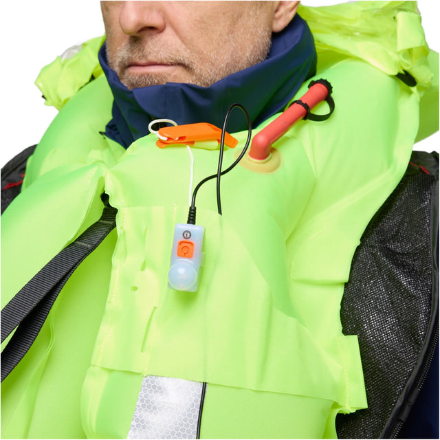 Atlas 190 DIX Hammar Life Jacket - inflated.