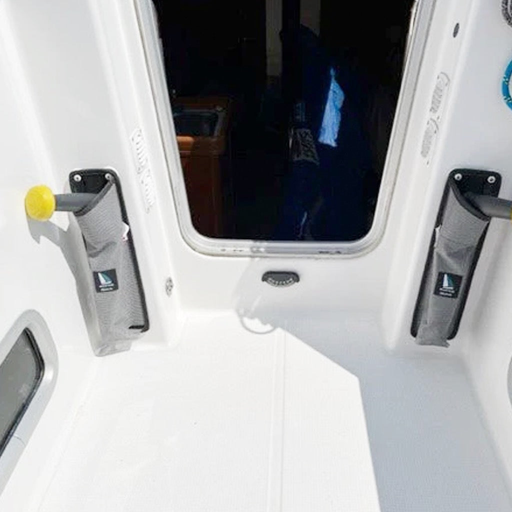 Outils-Racing Oceans Winch Handle on boat.