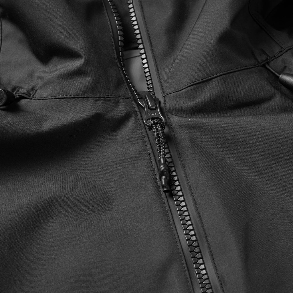 Gill Verso Lite Jacket zipper closeup.