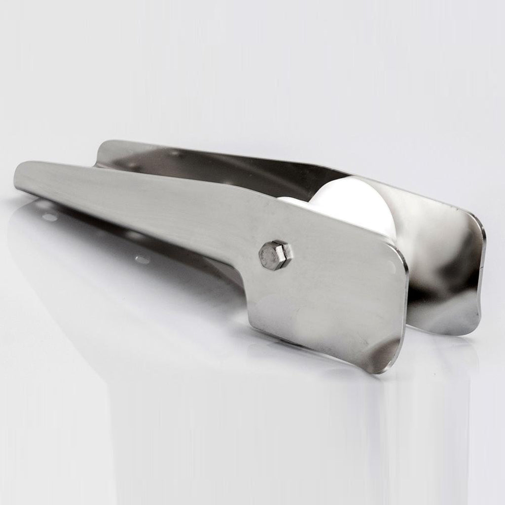 Kingston Anchors Polish Finish Bow Roller.